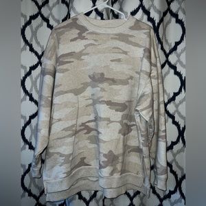American Eagle Camo Sweatshirt